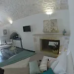 בית הארחה White Luxury By Gonewlocation אוסטוני