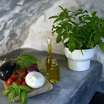 בית הארחה White Luxury By Gonewlocation אוסטוני