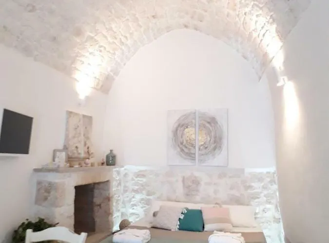 Casa de hóspedes White Luxury By Gonewlocation